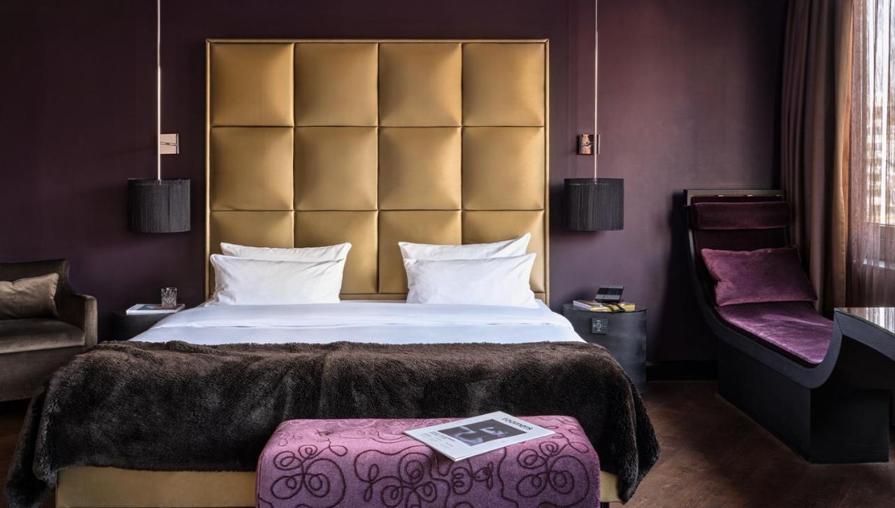 Roomers, Frankfurt, A Member Of Design Hotels Frankfurt nad Menem Zewnętrze zdjęcie A room at the Hotel Axelmannstein