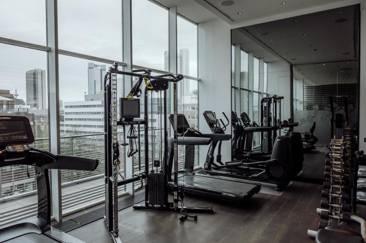 Roomers, Frankfurt, A Member Of Design Hotels Frankfurt nad Menem Zewnętrze zdjęcie The gym at the hotel