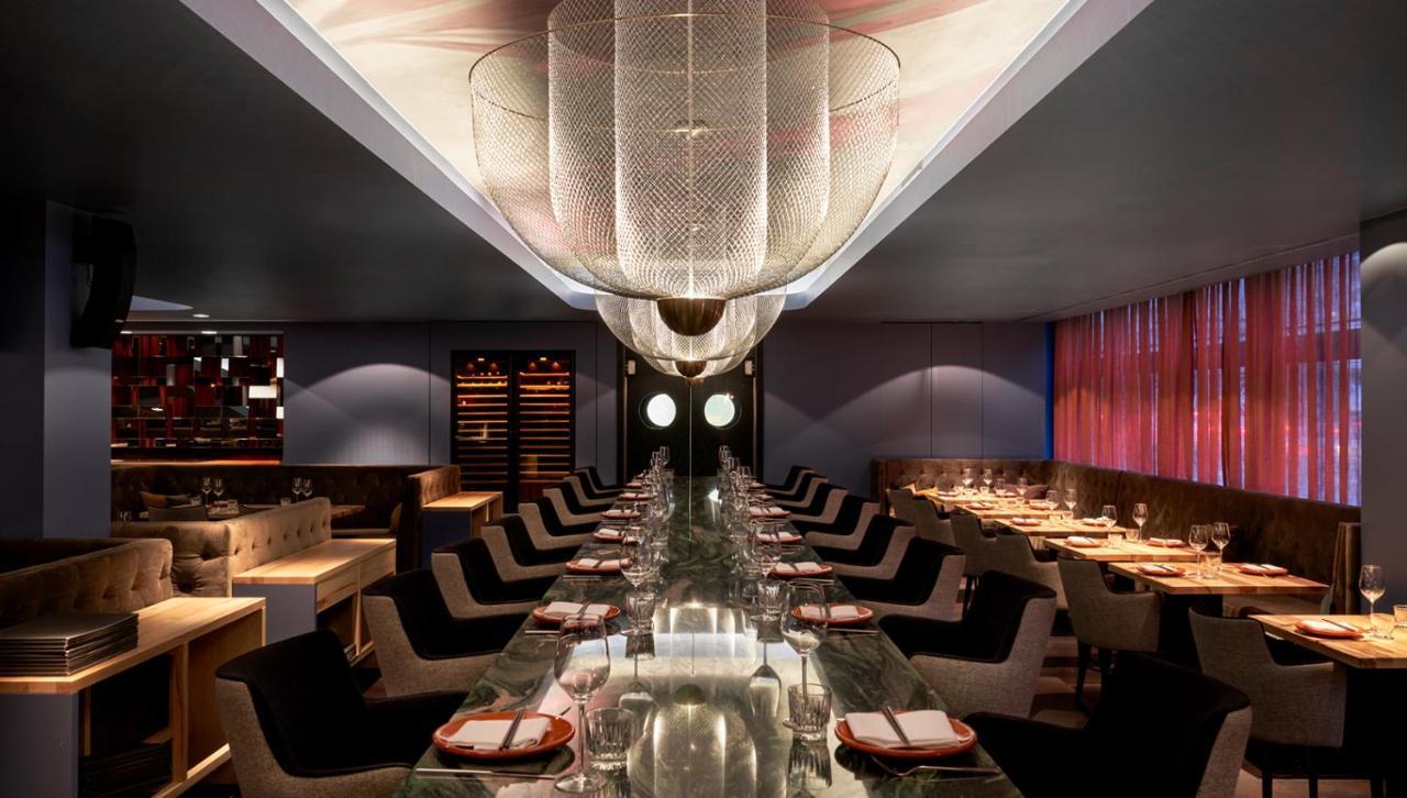 Roomers, Frankfurt, A Member Of Design Hotels Frankfurt nad Menem Zewnętrze zdjęcie Interior of the restaurant